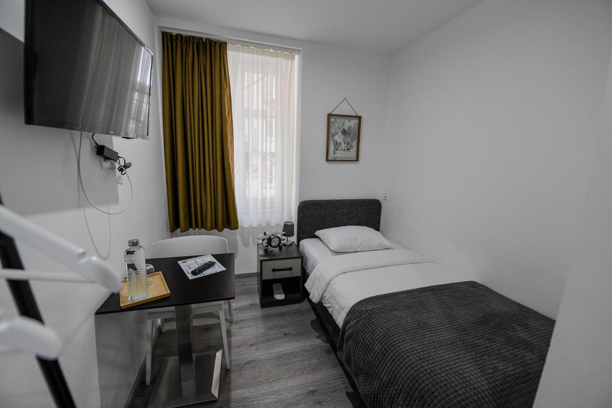 Hotel De France La Chaux De Fonds Dış mekan fotoğraf